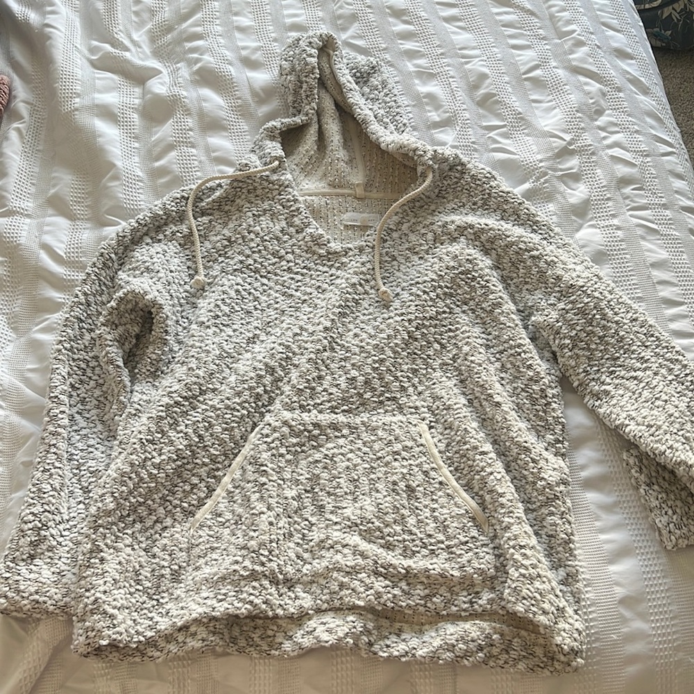 Beachy- grey and white hooded sweatshirt